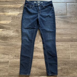 Levi's Women's Size 12L Skinny Jeans Dark Wash Shaping 12L Stretch Denim Gold